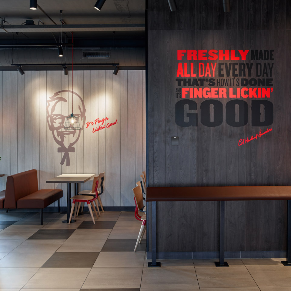 Restaurant interior with modular walls KFC Uden Unilin Panels